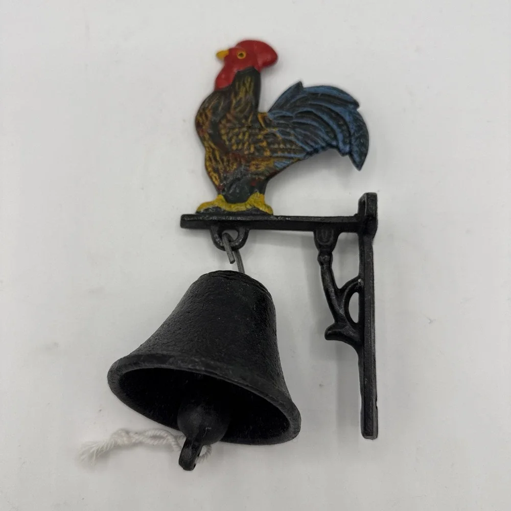 Vtg Cast Iron Hand Painted Rooster Chicken Wall Mount Dinner Bell Farm Barn Deco